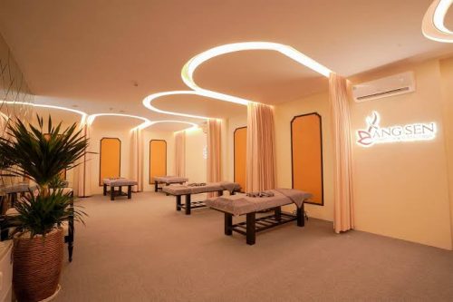 Làng Sen Spa - nơi gội đầu thảo mộc và massage trị liệu thuần Việt.