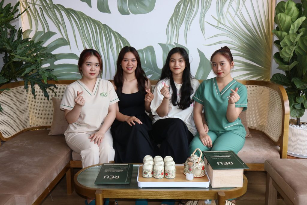 Rêu Spa - nơi gội đầu dưỡng sinh và chăm sóc da thảo mộc