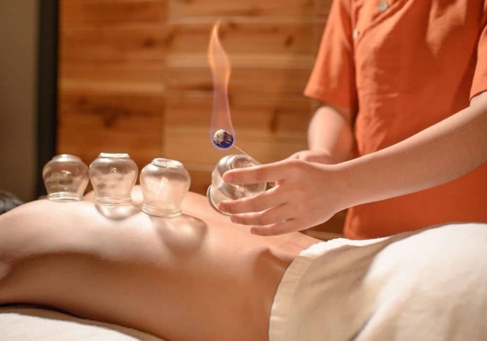 Massage giác hơi ở đâu chữa lành ở Sài Gòn