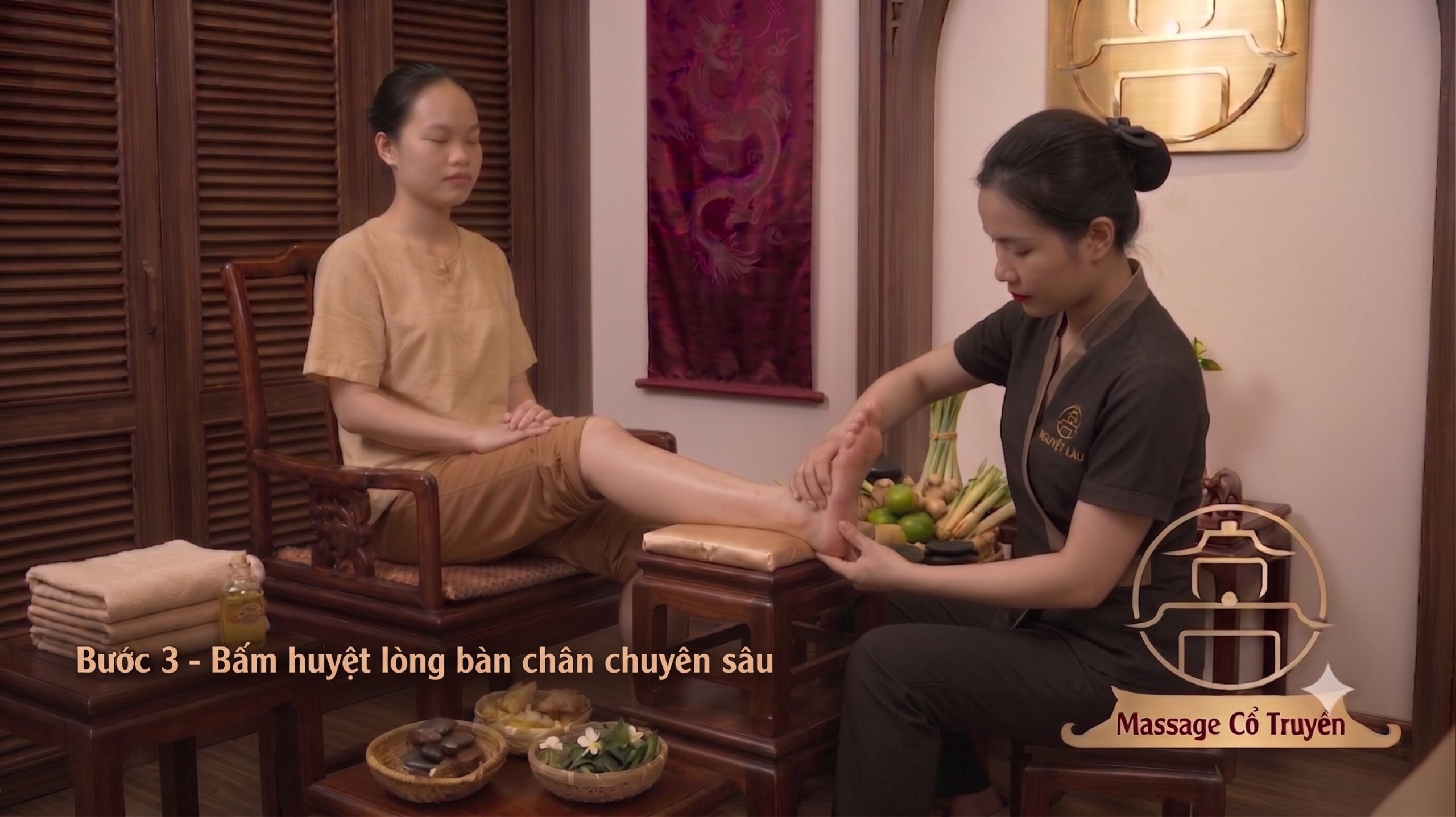 Bước 3 Quy Trình Massage Chân Tại Nguyệt Lâu