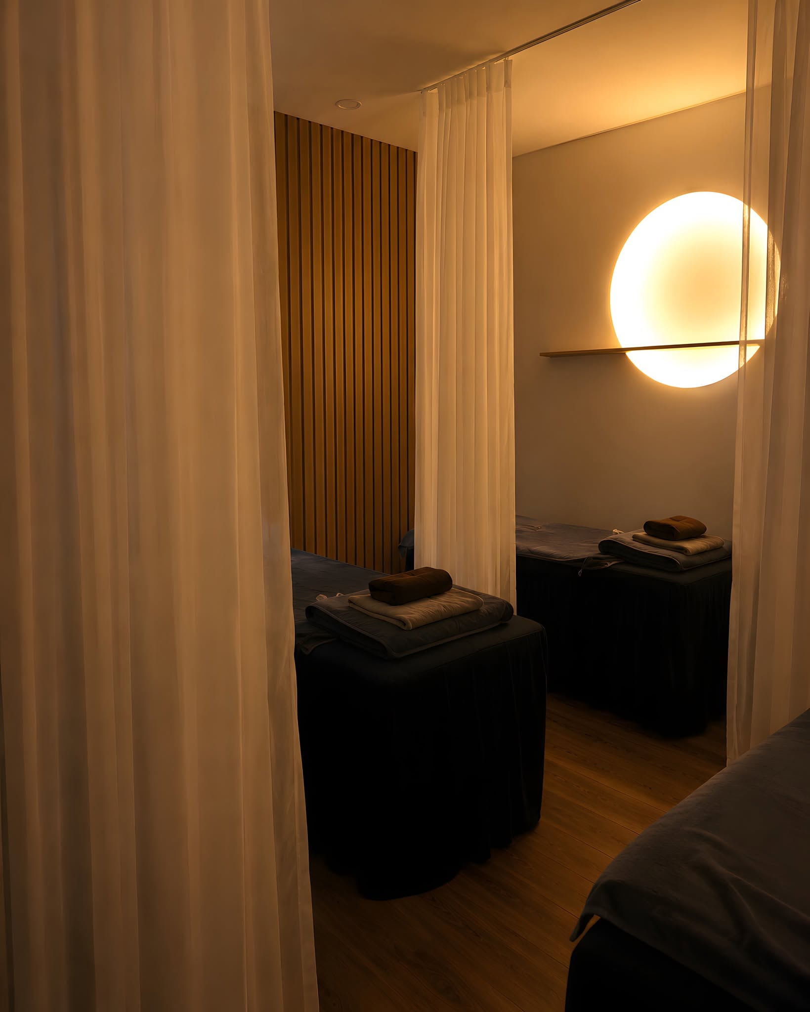 massage district 7