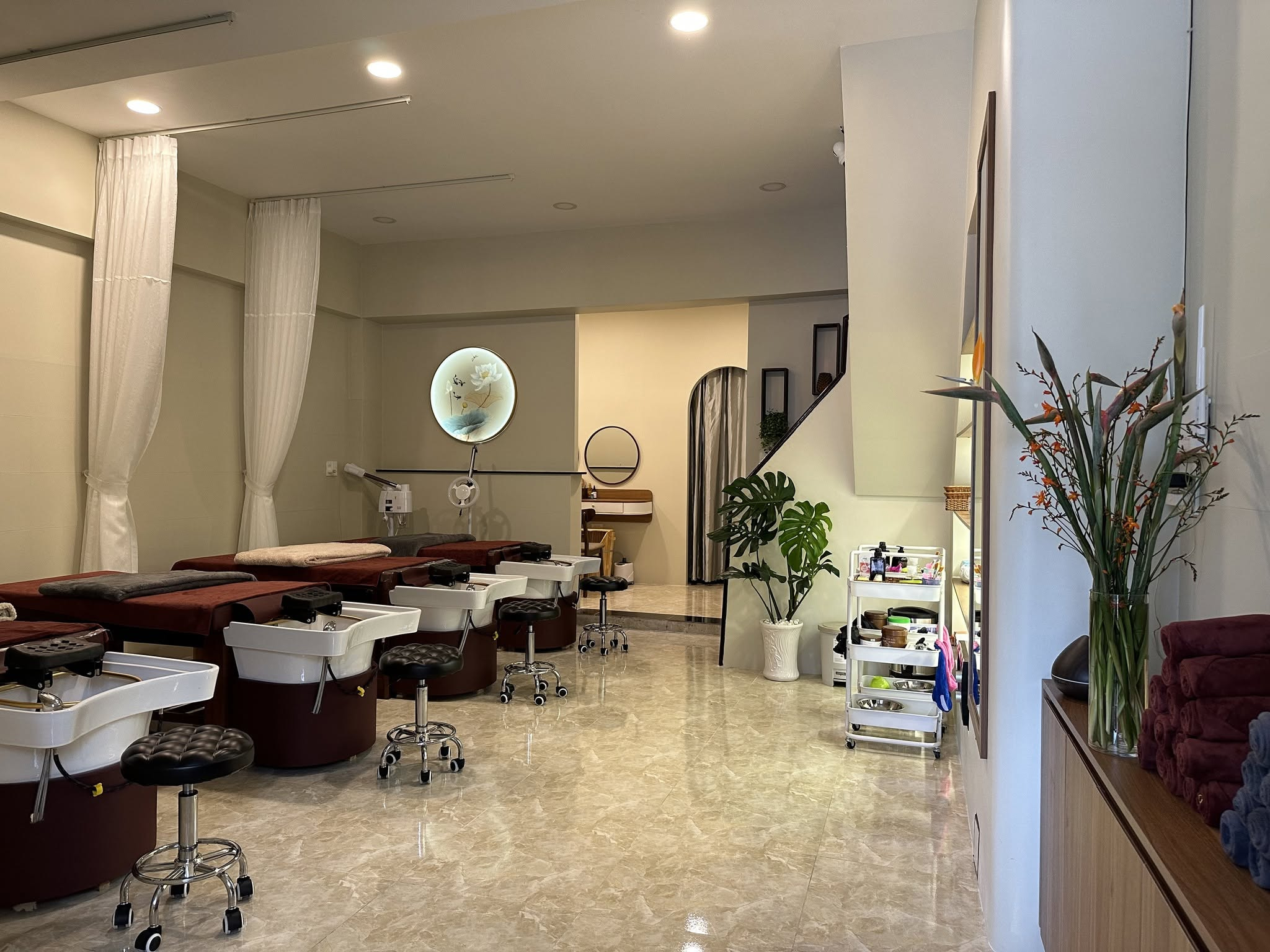 gội đầu thủ đức